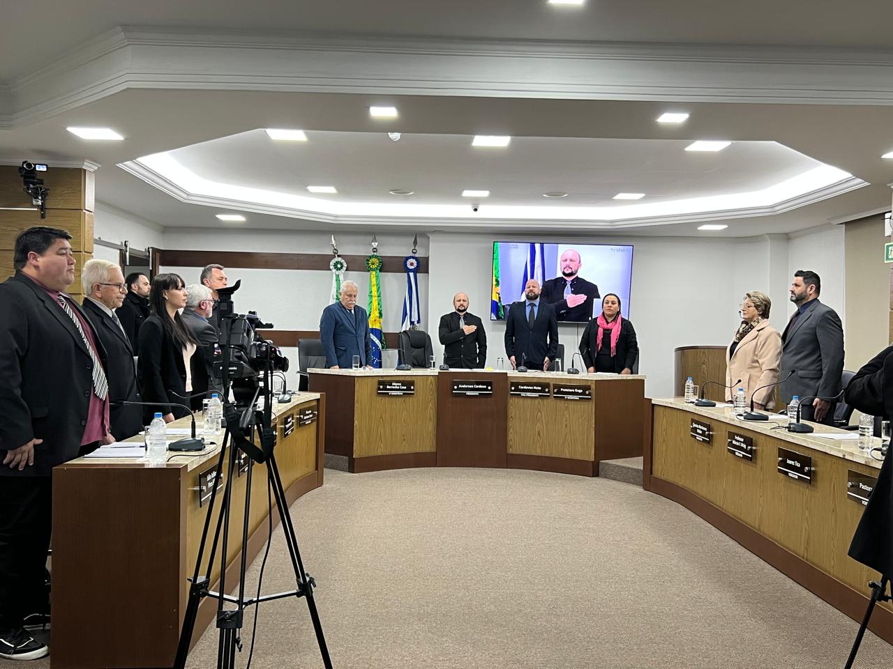 19ª SESSÃO ORDINÁRIA – FINALMENTE, LUZ PARA UNIÃO DA VITÓRIA