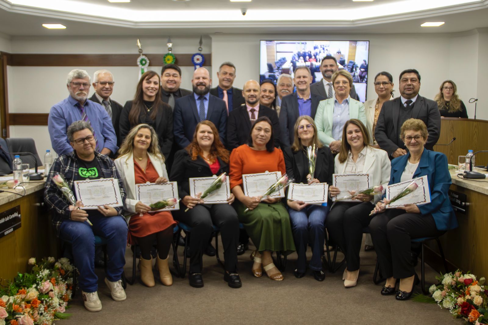 ATO SOLENE EM HOMENAGEM AO DIA DO PROFESSOR