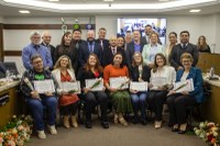 ATO SOLENE EM HOMENAGEM AO DIA DO PROFESSOR