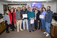 VEREADORES BUSCAM GRATIFICAÇÃO PARA TÉCNICOS DE ENFERMAGEM DAS UBS E HOMENAGEIAM CATEGORIA